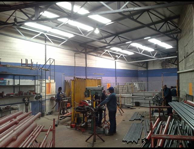 780M² FACTORY FOR SALE IN OTTERY
